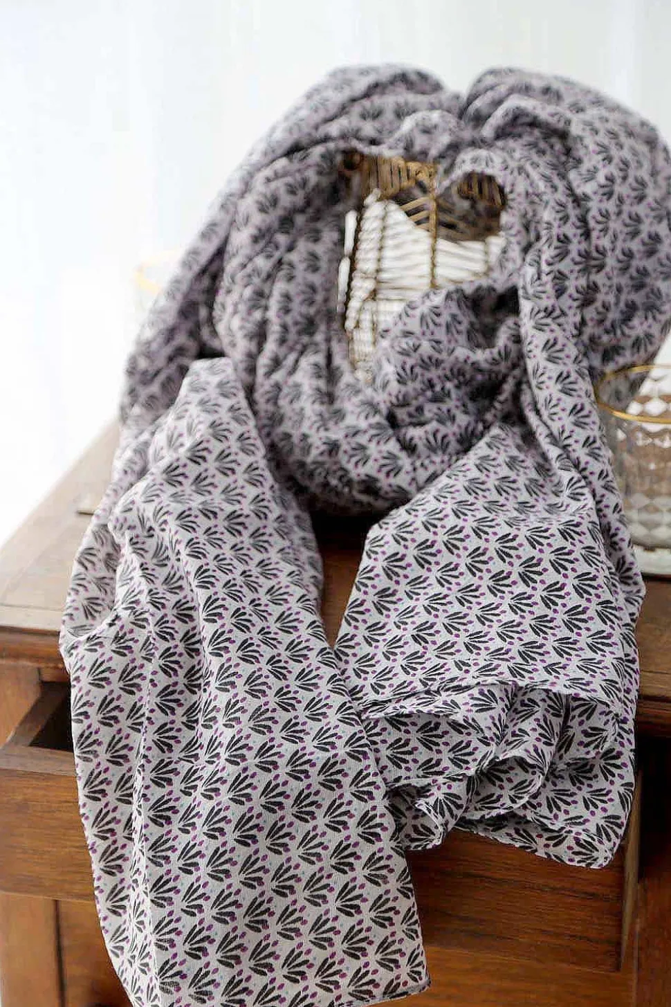foulard_homme_bleu_marine_0.webp Homme Saheline Foulard Homme Bleu Marine Brooklyn