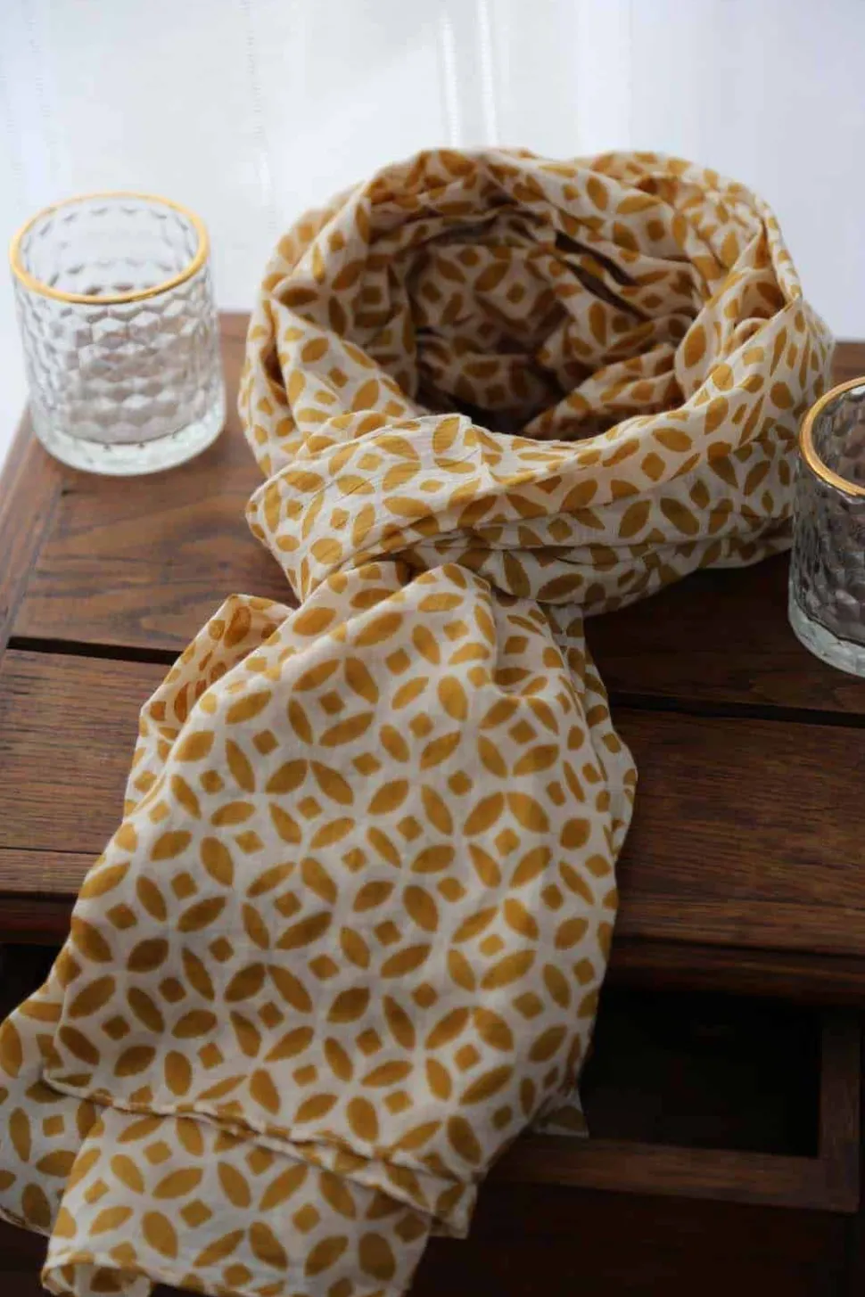 foulard_homme_jaune_austi_5.webp Homme Saheline Foulard Homme Jaune Austin