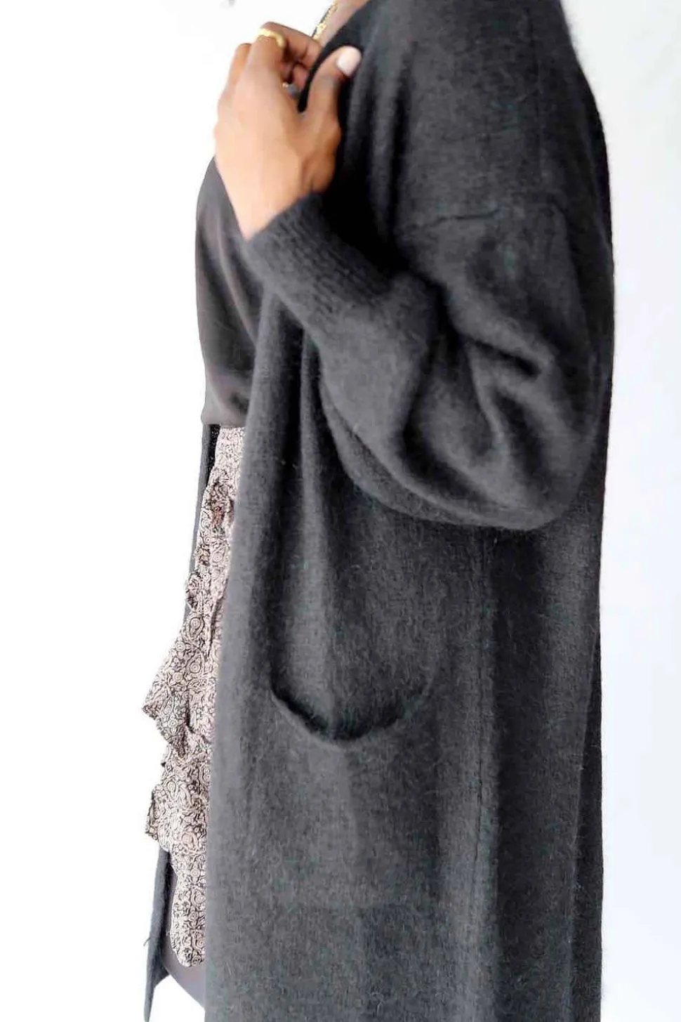 gilet_long_noir_mohair_da_6.webp Femmes Saheline Gilet Long Noir Mohair Dan