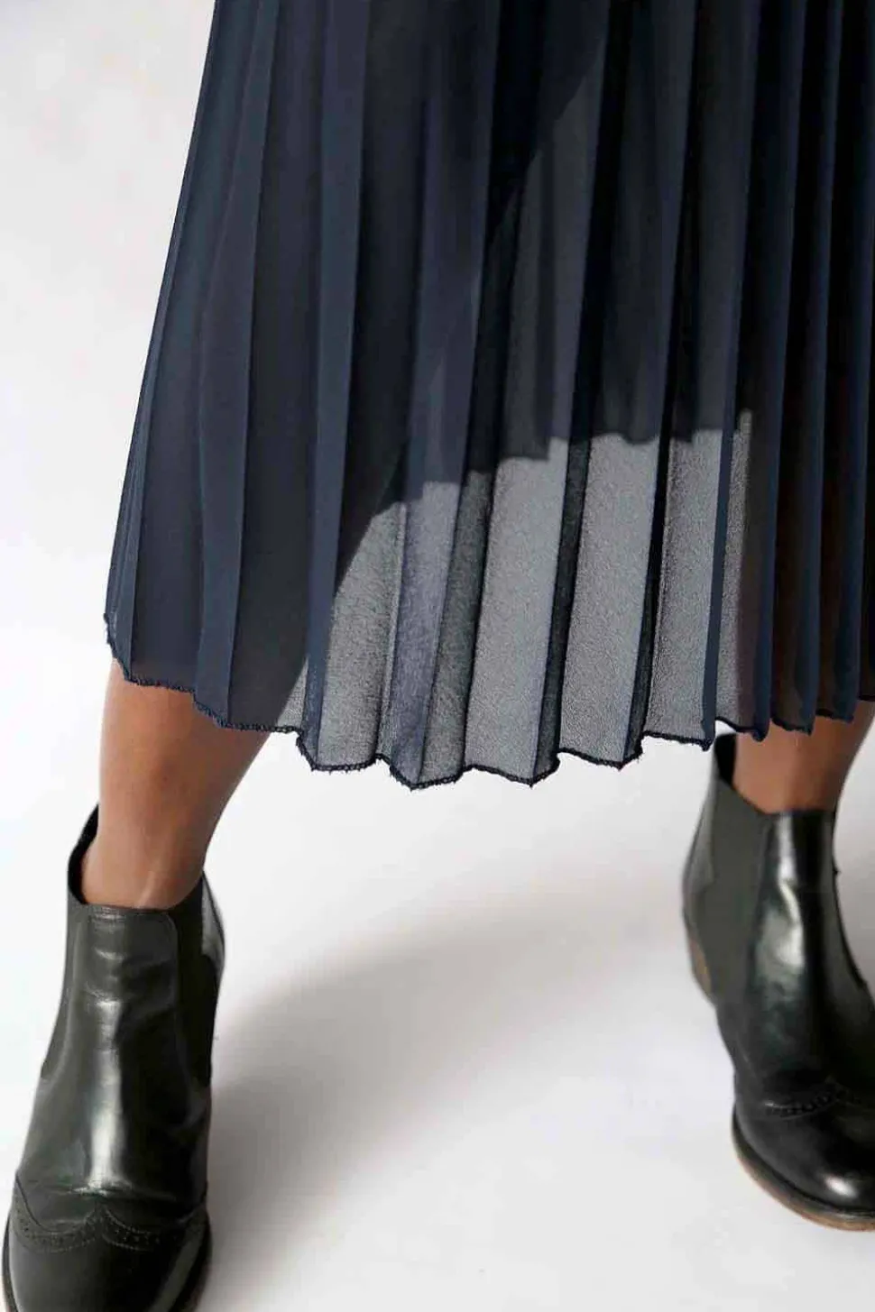 jupe_plissee_uni_bleu_cau_5.webp Femmes Saheline Jupe Plissee Uni Bleu Caudy