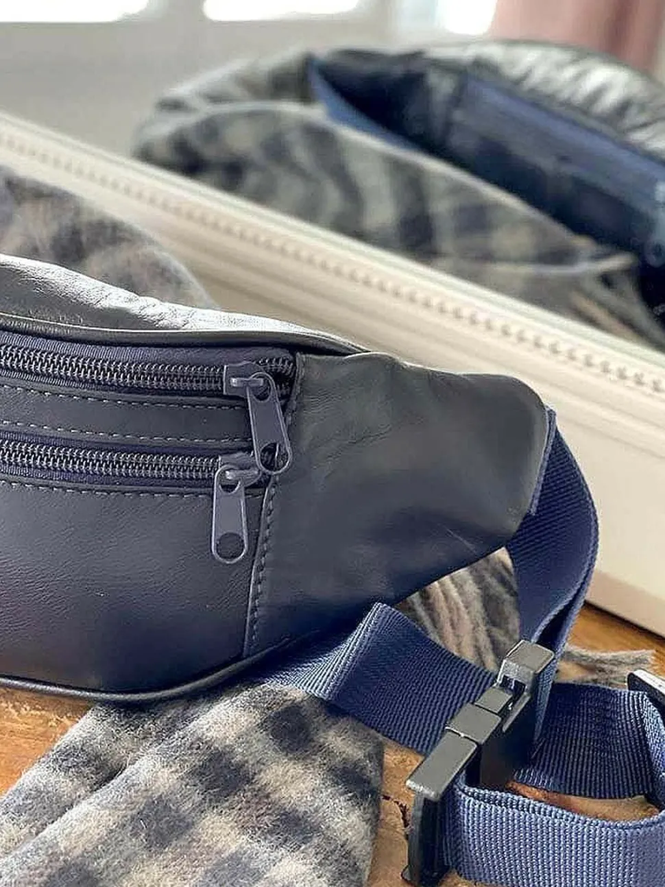 sac_banane_bleu_marine_bl_2.webp Homme Saheline Sac Banane Bleu Marine Blake