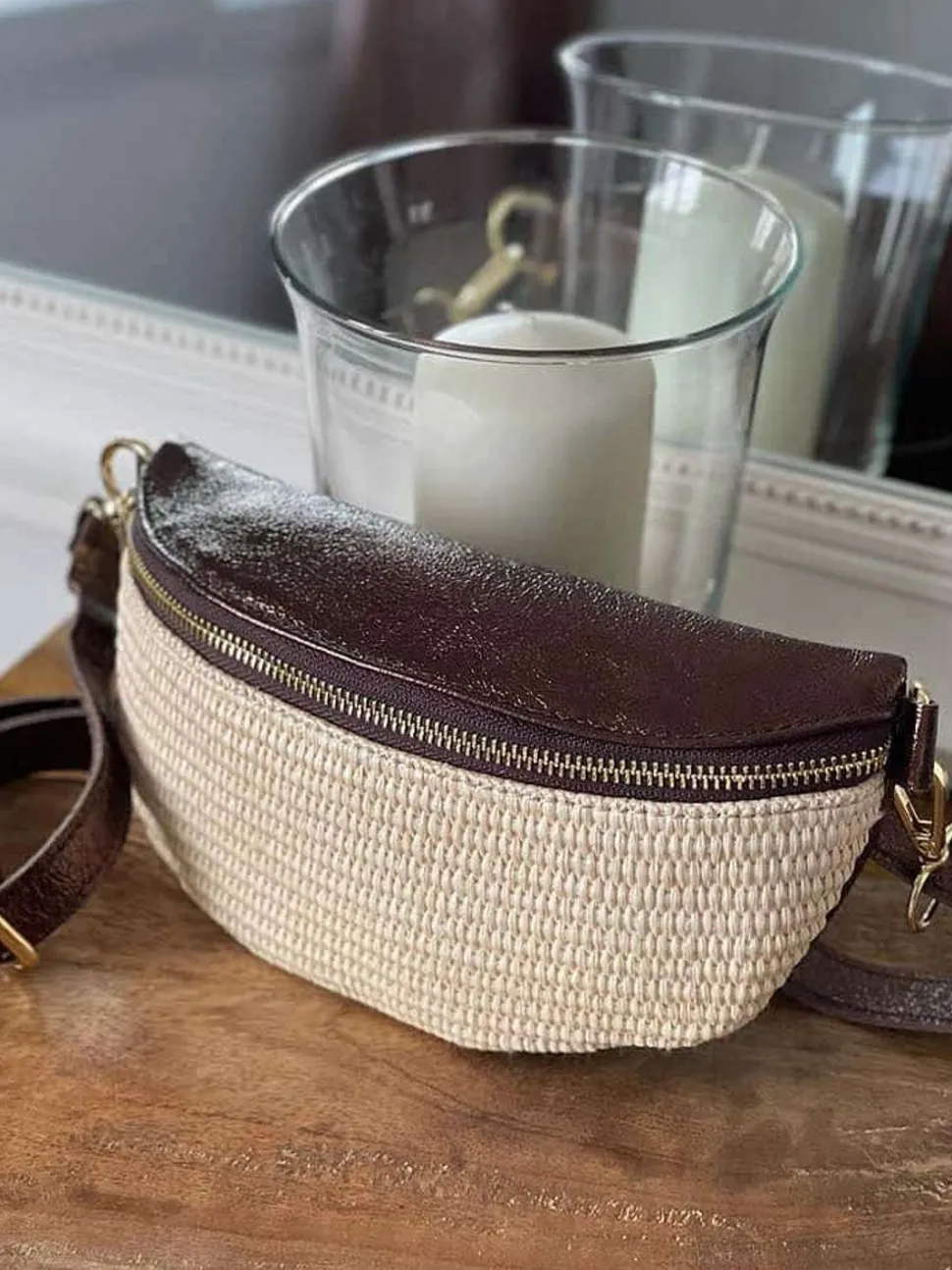 sac_banane_marron_choco_o_1.webp Femmes Saheline Sac Banane Marron Choco Ojala