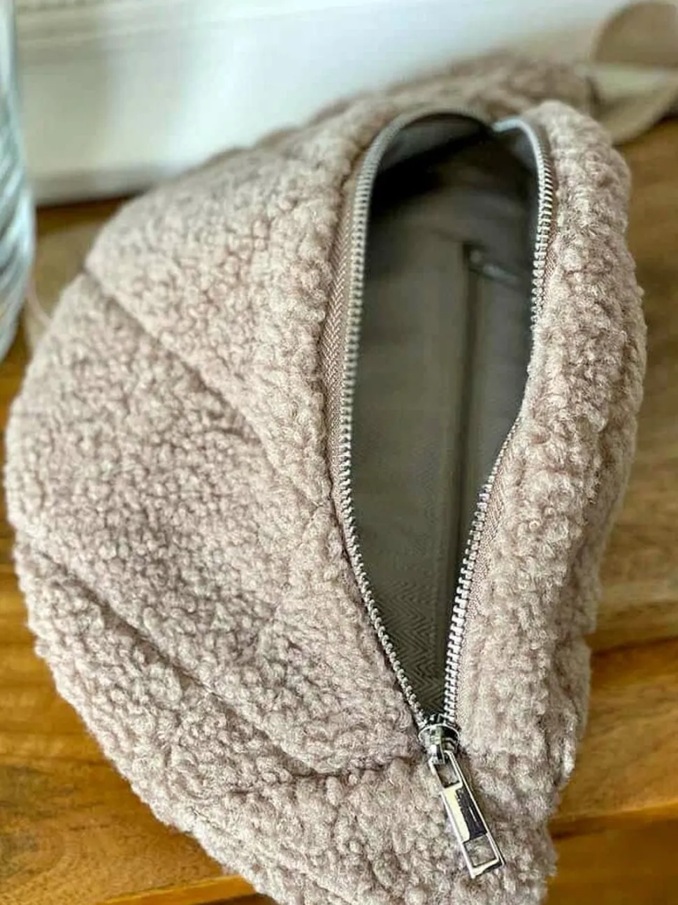 sac_banane_marron_taupe_s_2.webp Femmes Saheline Sac Banane Marron Taupe Solvig
