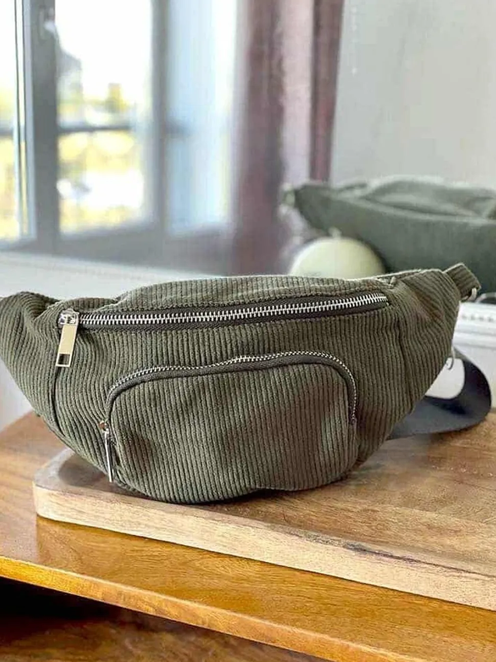 sac_banane_vert_kaki_este_1.webp Femmes Saheline Sac Banane Vert Kaki Estela