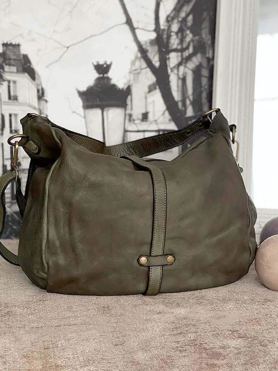 sac_besace_cuir_vert_kaki_6.webp Femmes Saheline Sac Besace Cuir Vert Kaki Ninon